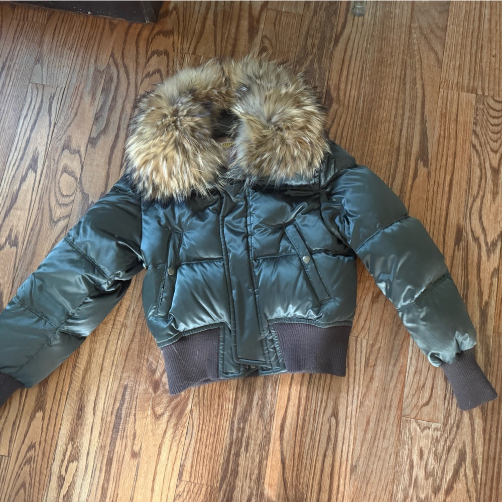 Olive Green Puffer Jacket with Faux Fur Trim